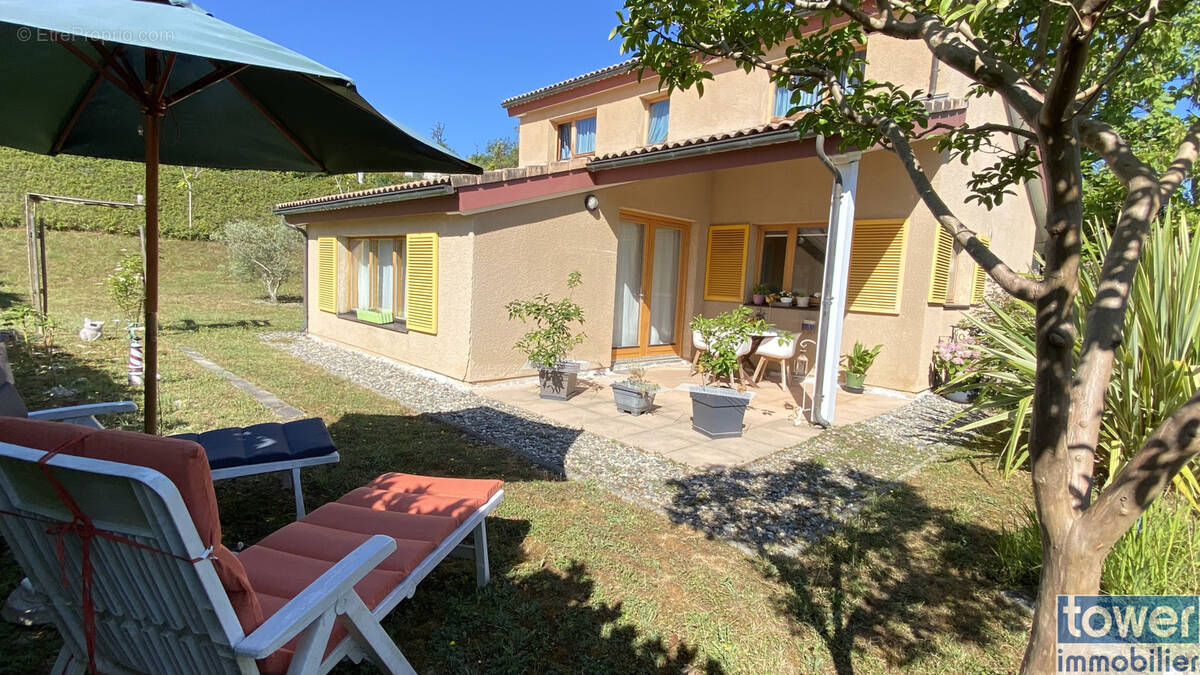 Maison à LOMBEZ
