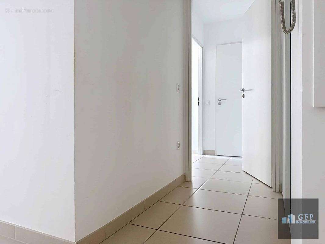 Appartement à BORMES-LES-MIMOSAS