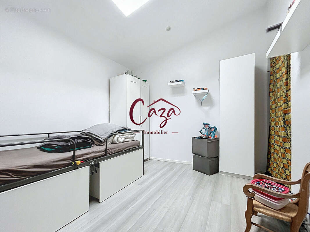 Maison de 55 m2 Cambalnes et Meynac centre bourg - photo 6