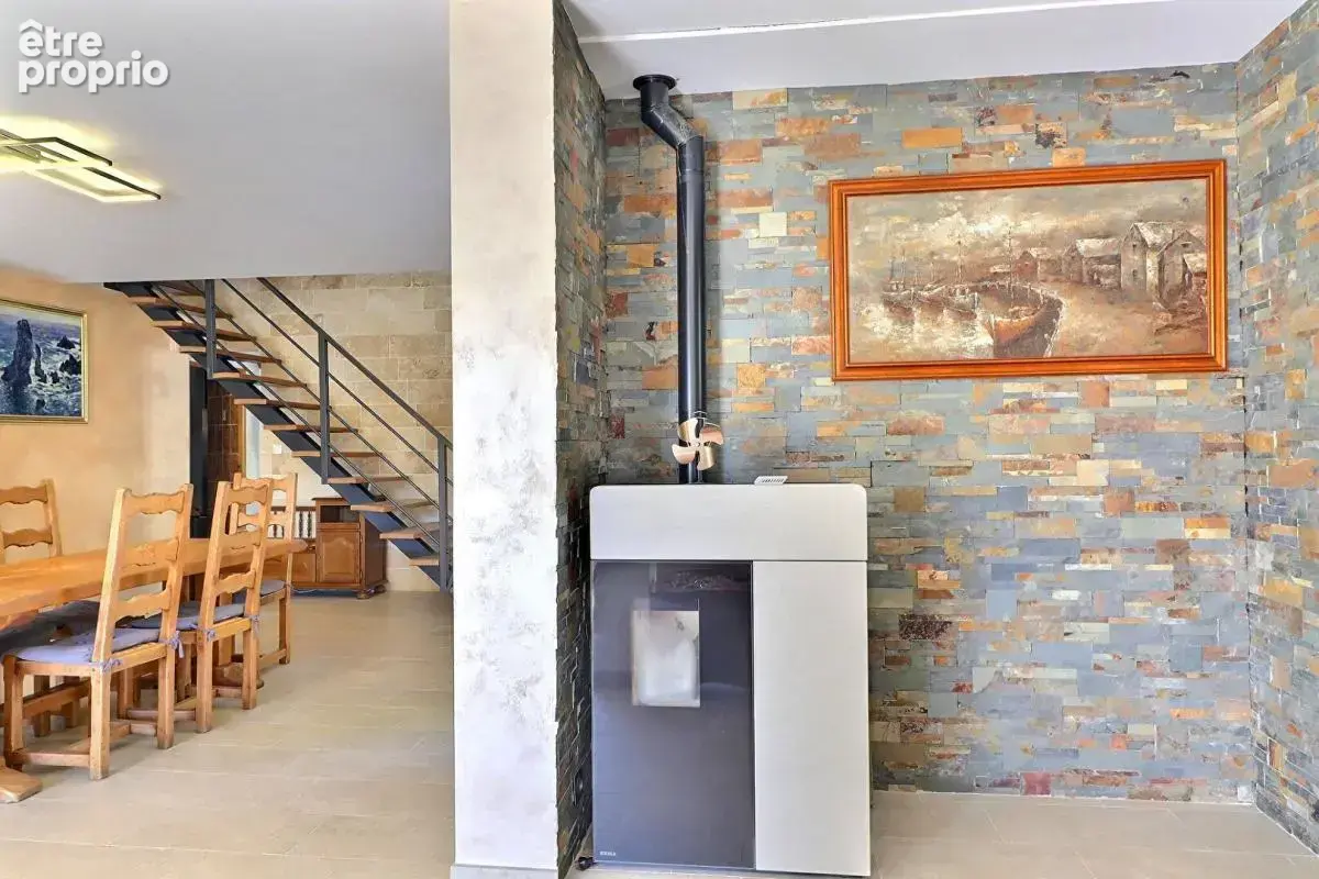 Maison Aubagne 8 pièce(s) 190 m2 avec piscine - jacuzzi sur 1200 m2 de terrain - photo 14