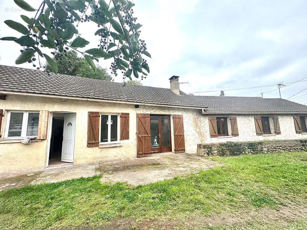 Maison à SAINT-REMY-SUR-AVRE