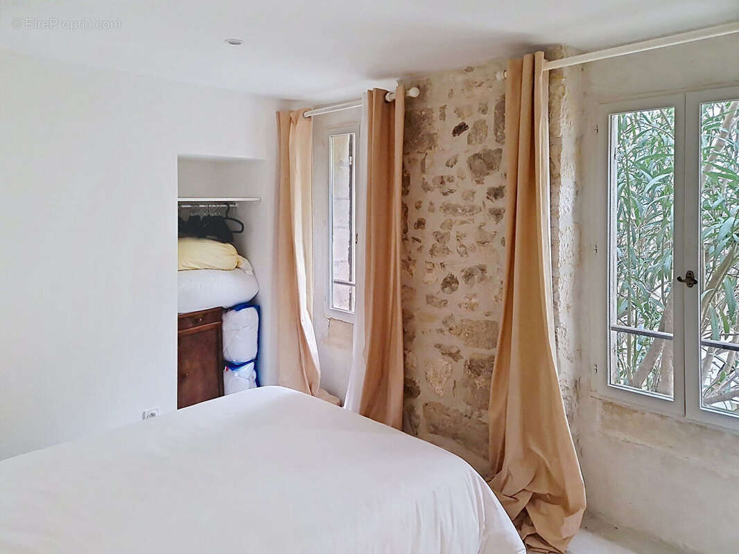 Maison à VILLENEUVE-LES-AVIGNON