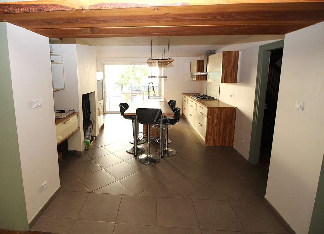 Adorable maison  joliment et atypiquement renovee - photo 9