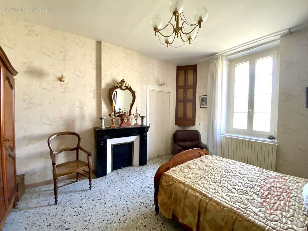 Maison à PUISSERGUIER