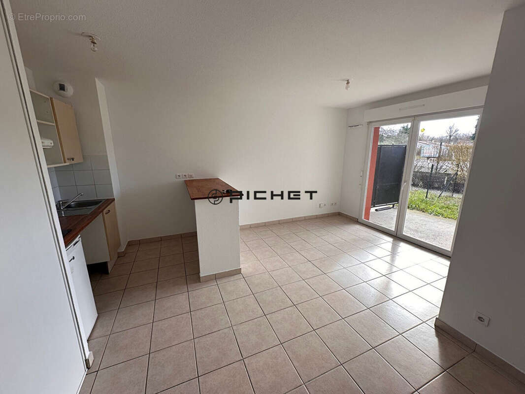 Appartement à SAINT-SEURIN-SUR-L'ISLE
