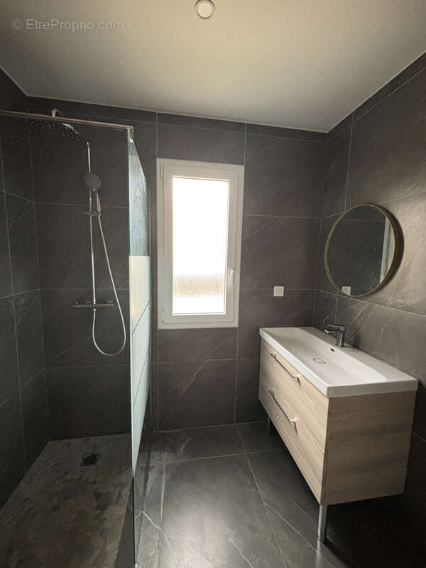 Maison à ROMANS-SUR-ISERE