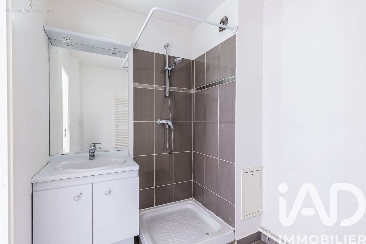 Photo 9 - Appartement à CHOISY-LE-ROI