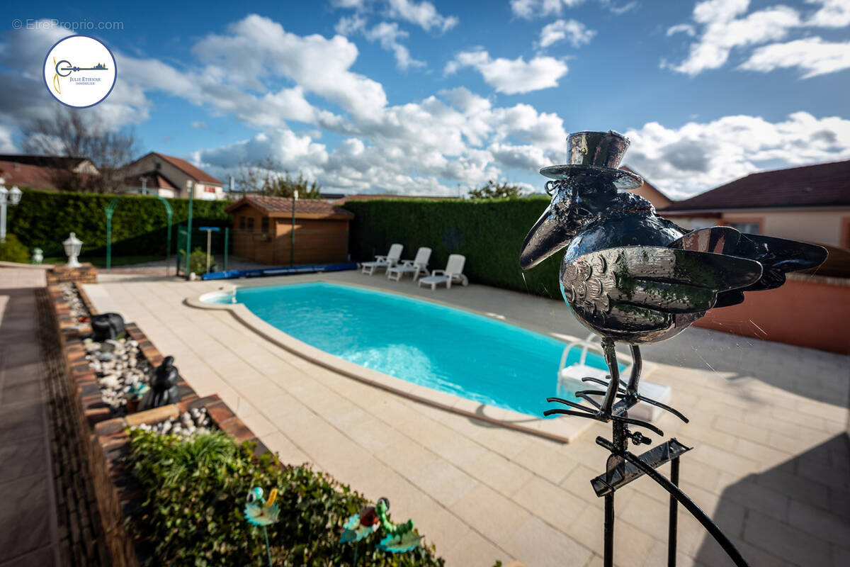 Maison à THAON-LES-VOSGES