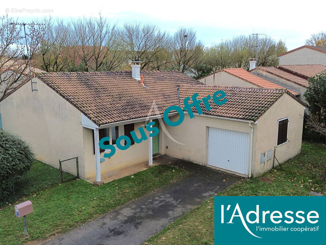 Maison à BUXEROLLES