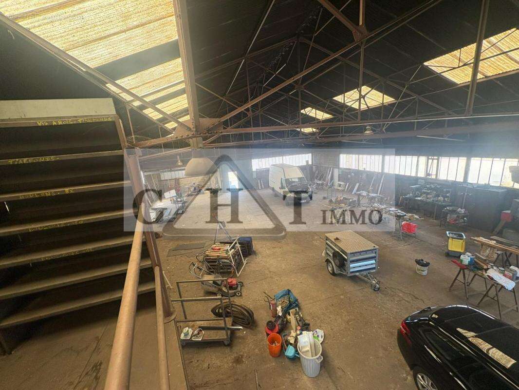 Entrepôt indépendant – 961 m² – dammarie-les-lys (77) - photo 4