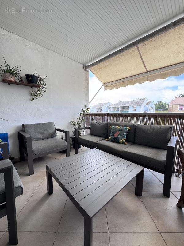 Appartement à RIVIERE-SALEE