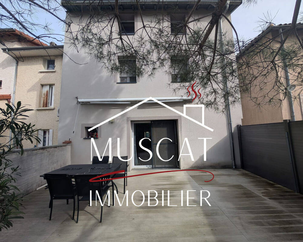 Maison à LE PEAGE-DE-ROUSSILLON