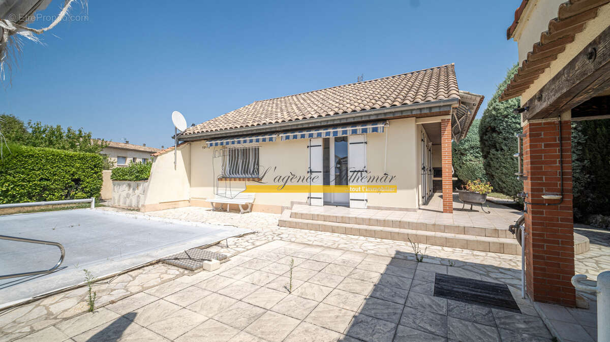 Villa familiale de 164 m2 avec piscine, pool-house et double garage sur 1 014 m2 de terrain - photo 3