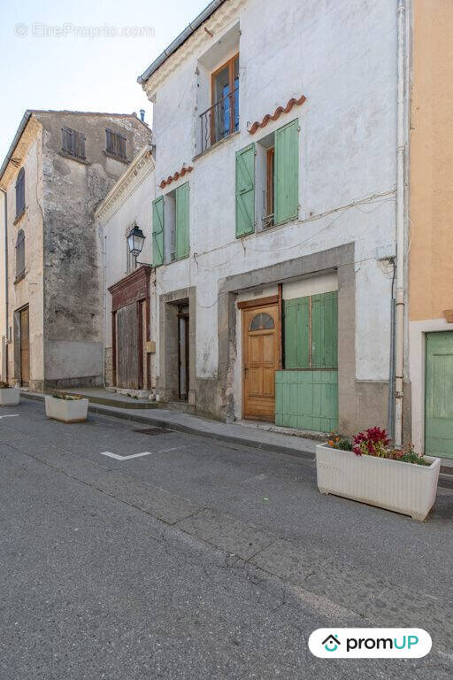 Maison à COMPS-SUR-ARTUBY