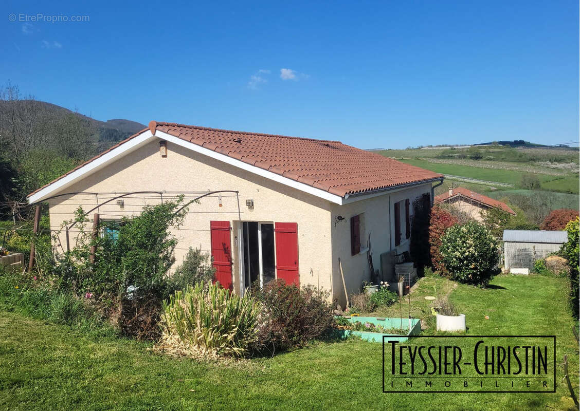 Maison à CHAUSSAN