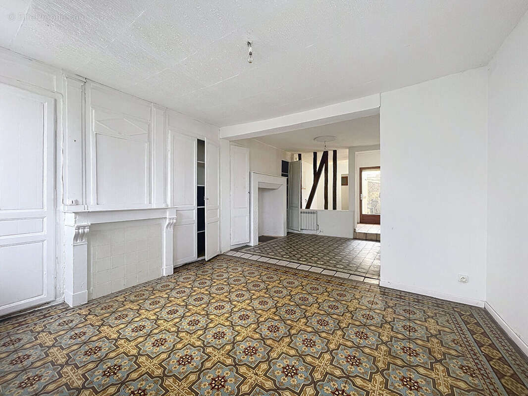 Maison à QUILLEBEUF-SUR-SEINE