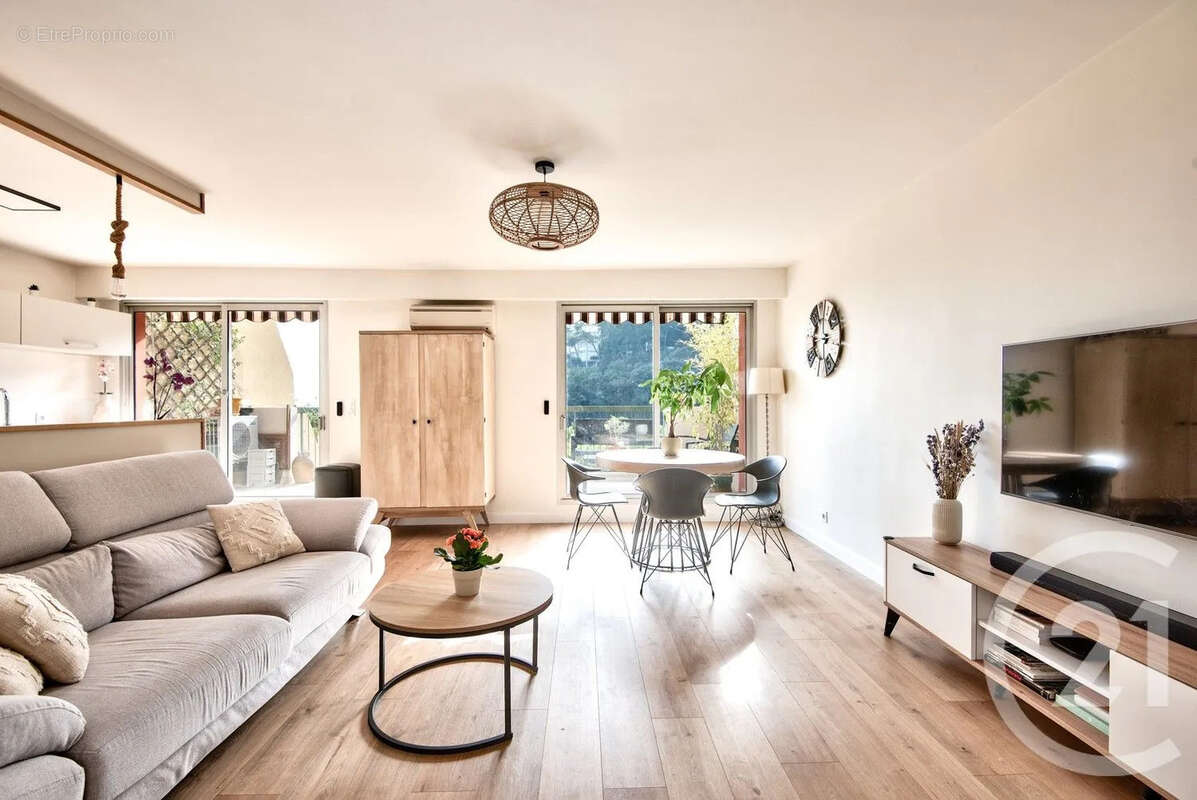 Appartement 70 m² à Nice  - photo 5