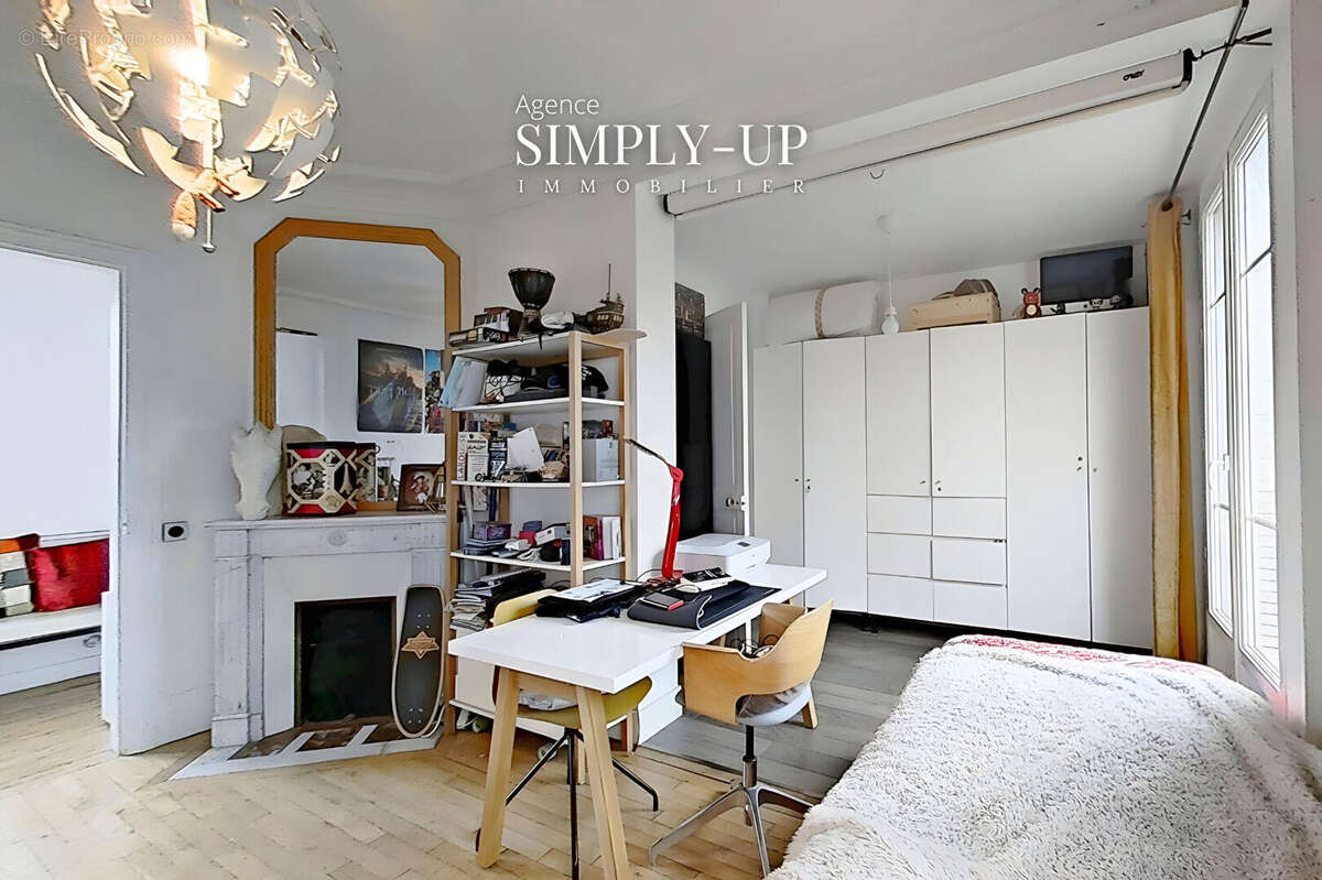 Appartement à PARIS-20E