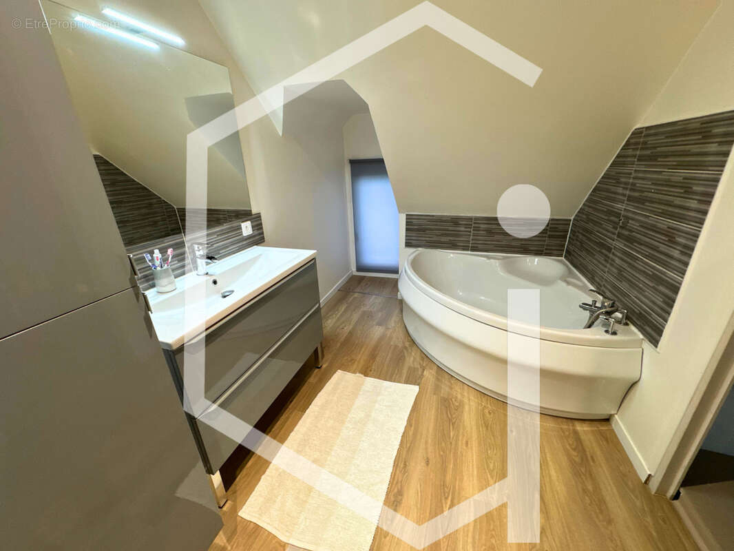 Maison à SAVIGNY-EN-SANCERRE