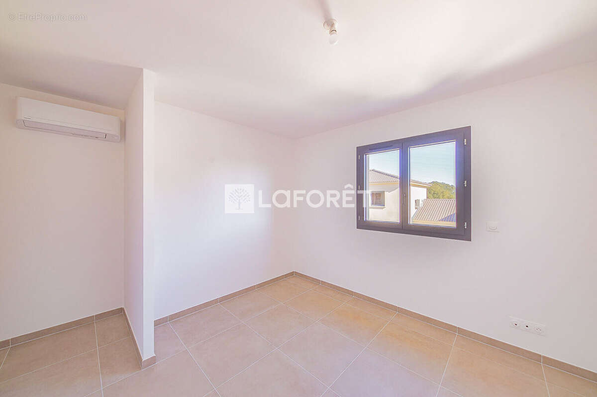 Maison t4 + garage - folelli -  86m² - photo 5