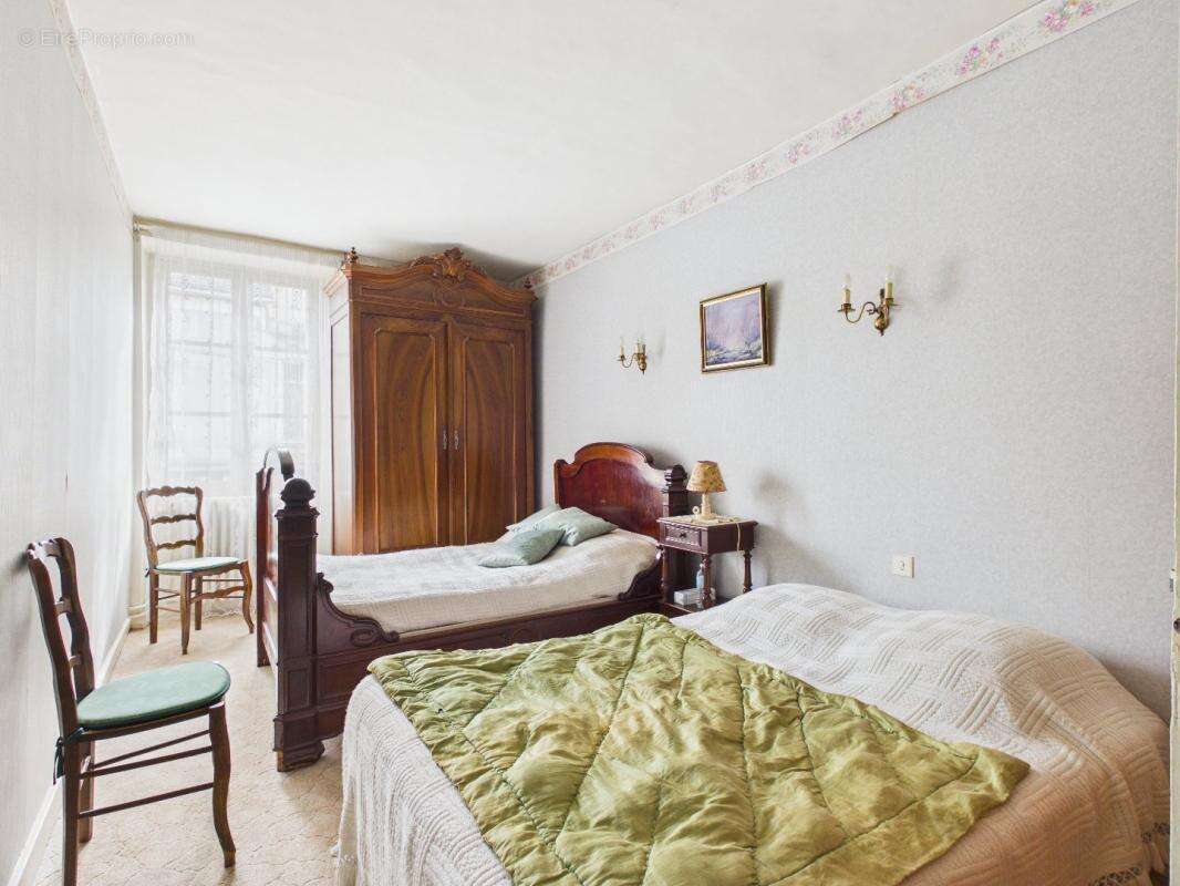 Maison à SAINT-GAULTIER
