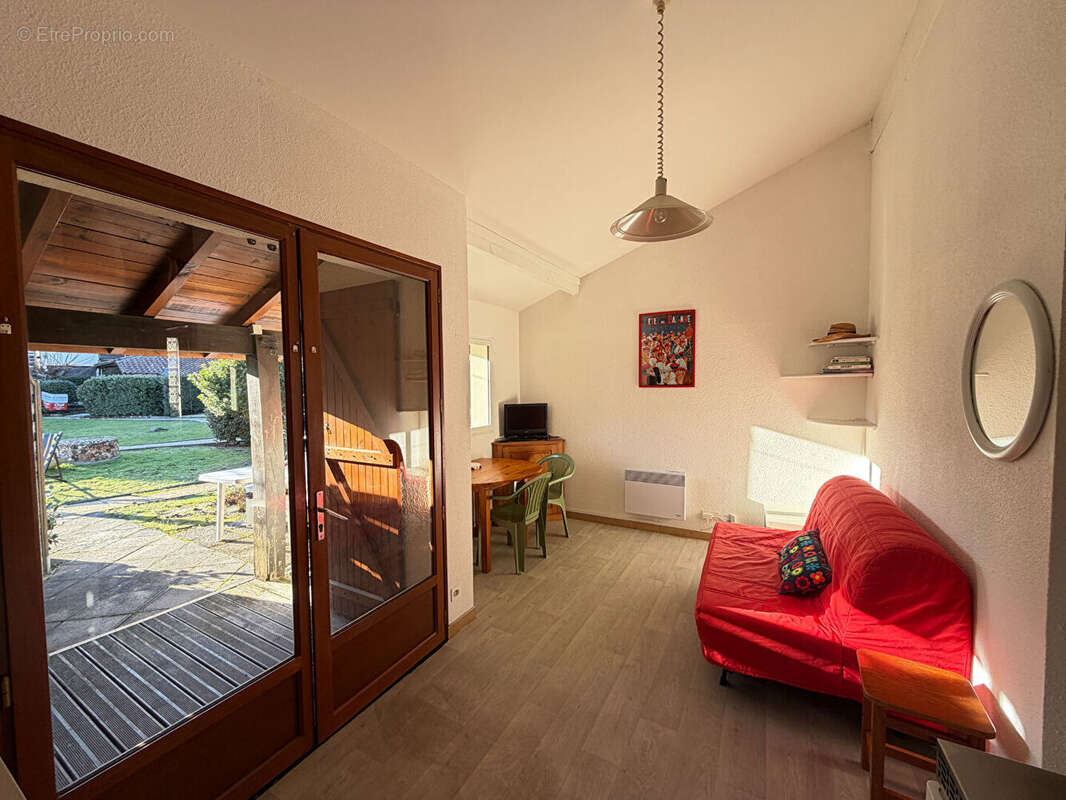Appartement à MOLIETS-ET-MAA