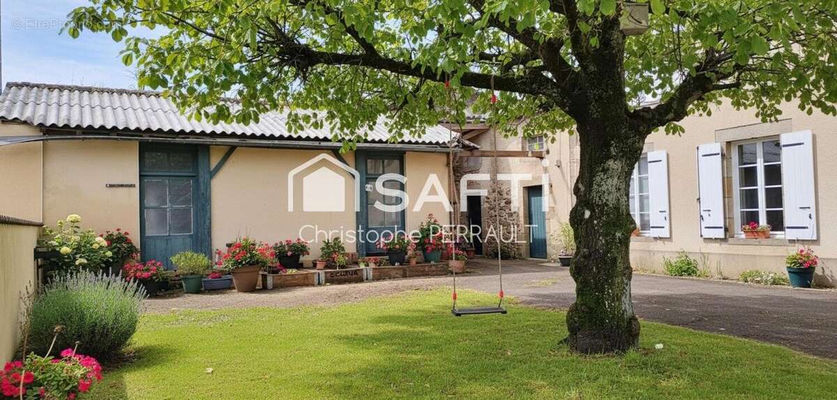 Photo 3 - Maison à SAINT-AMAND-SUR-SEVRE