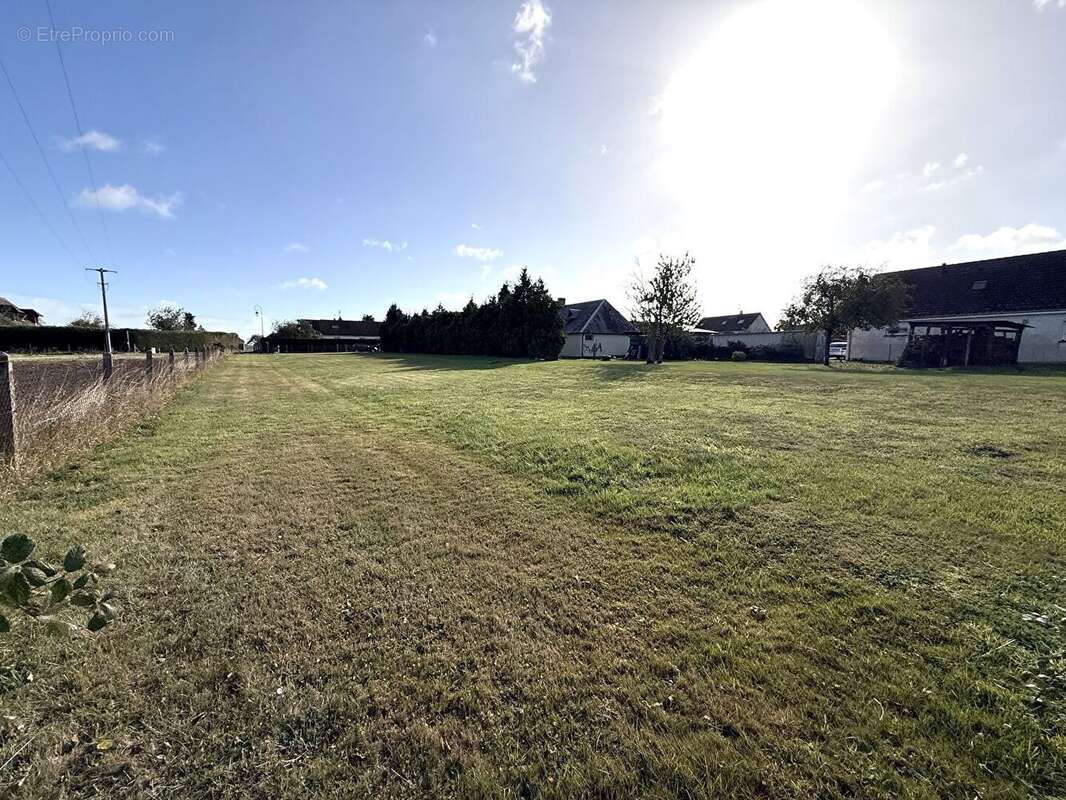 Terrain à LE NEUBOURG