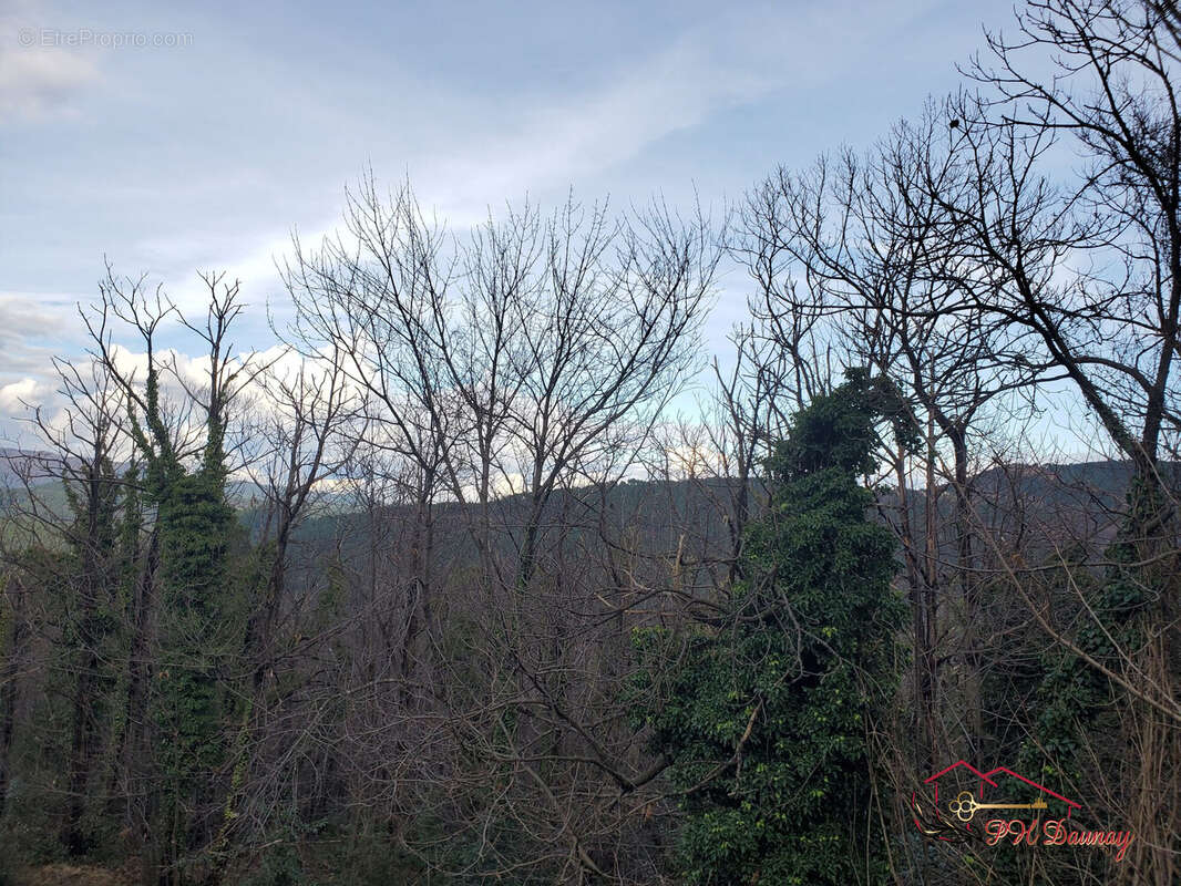 Appartement à LA VERNAREDE