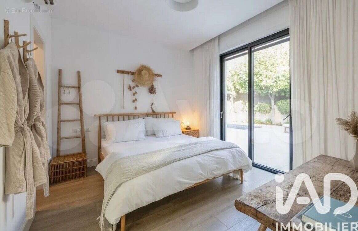 Photo 9 - Maison à LE CASTELLET