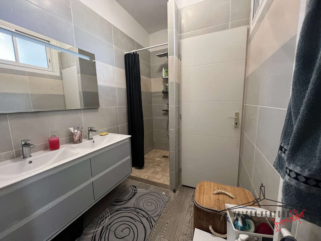 Appartement à NYONS