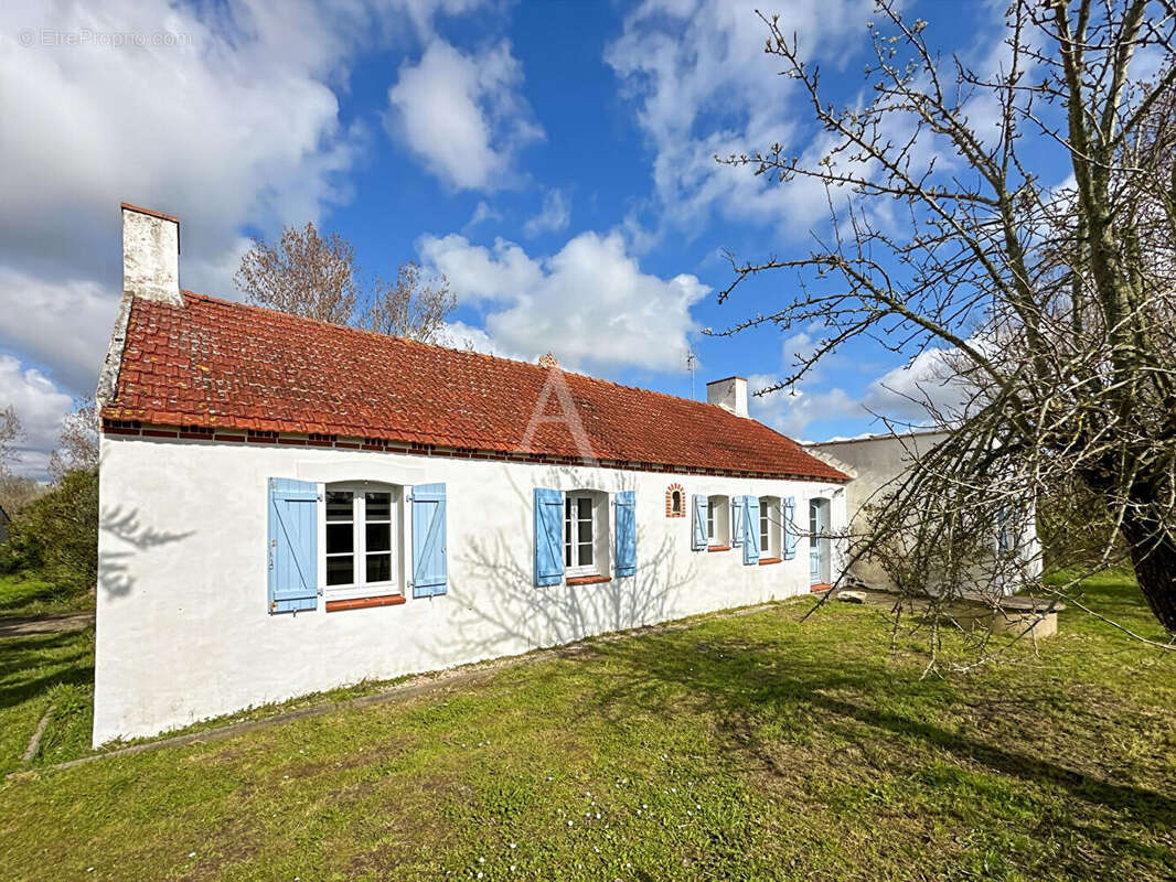 Maison à LE PERRIER
