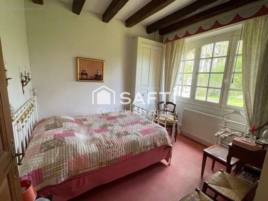 Maison 189 m² à Azay-Le-Ferron  - photo 9