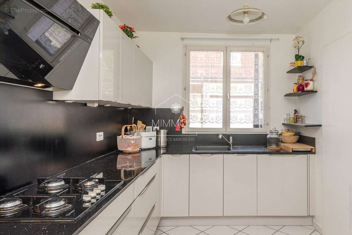 Maison à LES PAVILLONS-SOUS-BOIS