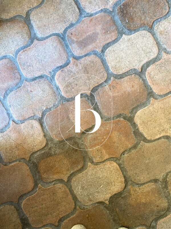 Maison à GOUDARGUES