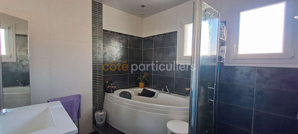 Maison à MORTAGNE-SUR-SEVRE