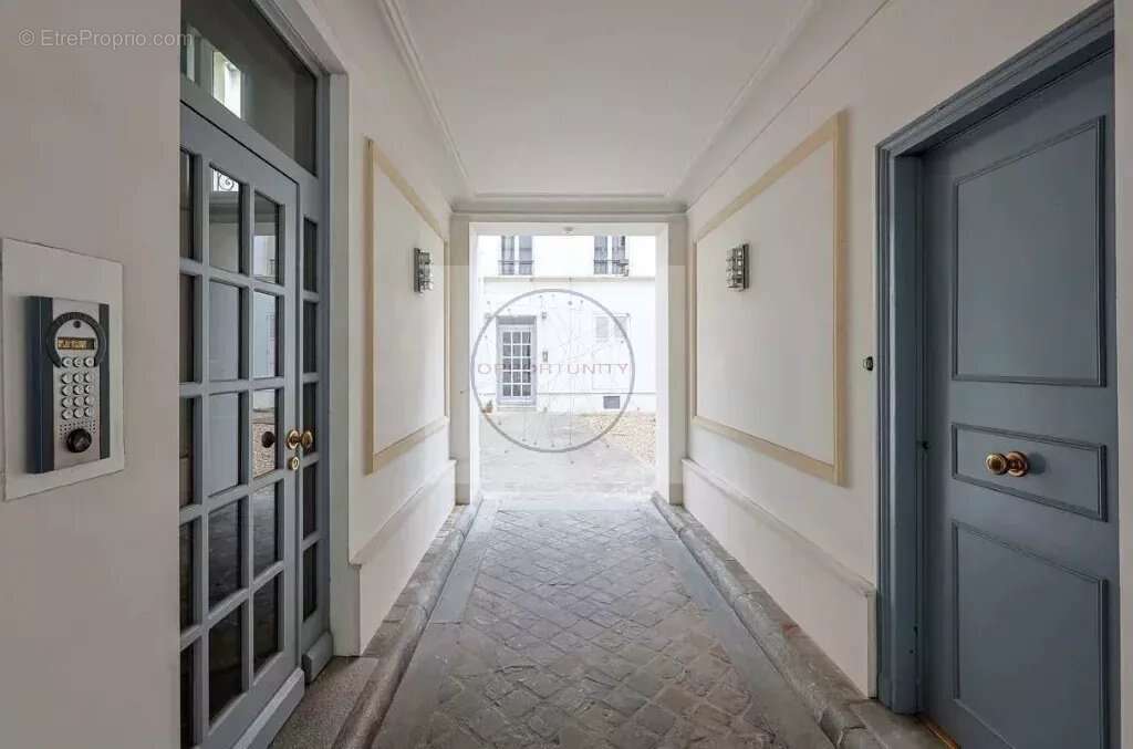 Appartement à PARIS-18E