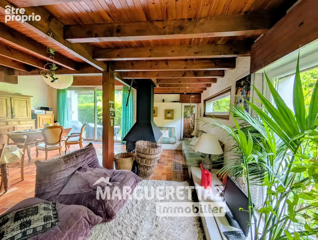 Maison de 115m² avec dépendances et garages - 2400m² terrain - St Jeoire - photo 5