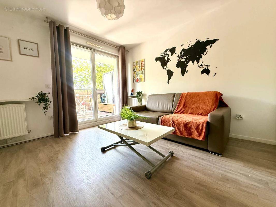 Appartement à AULNAY-SOUS-BOIS