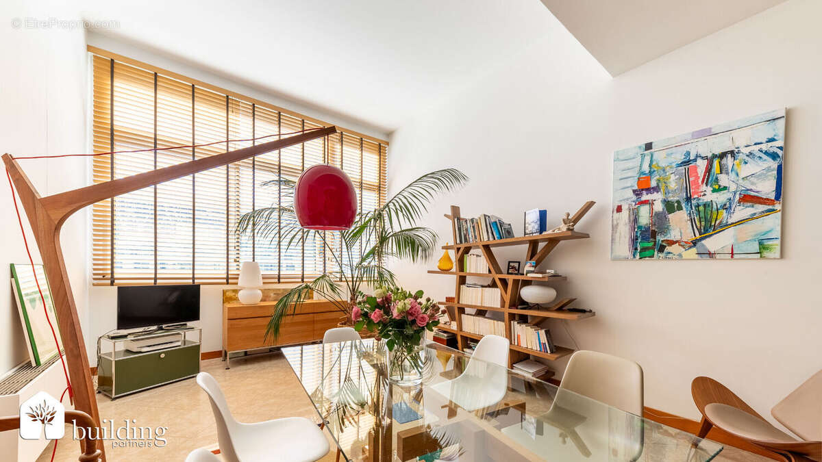 Appartement à COURBEVOIE