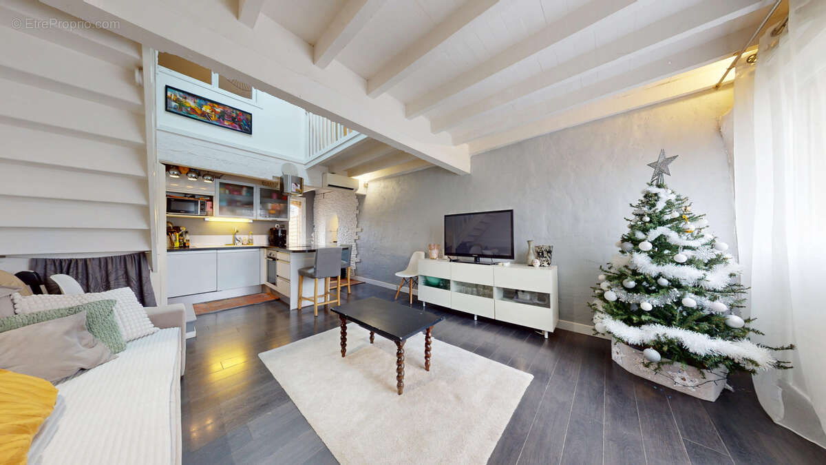 Maison à LABARTHE-SUR-LEZE