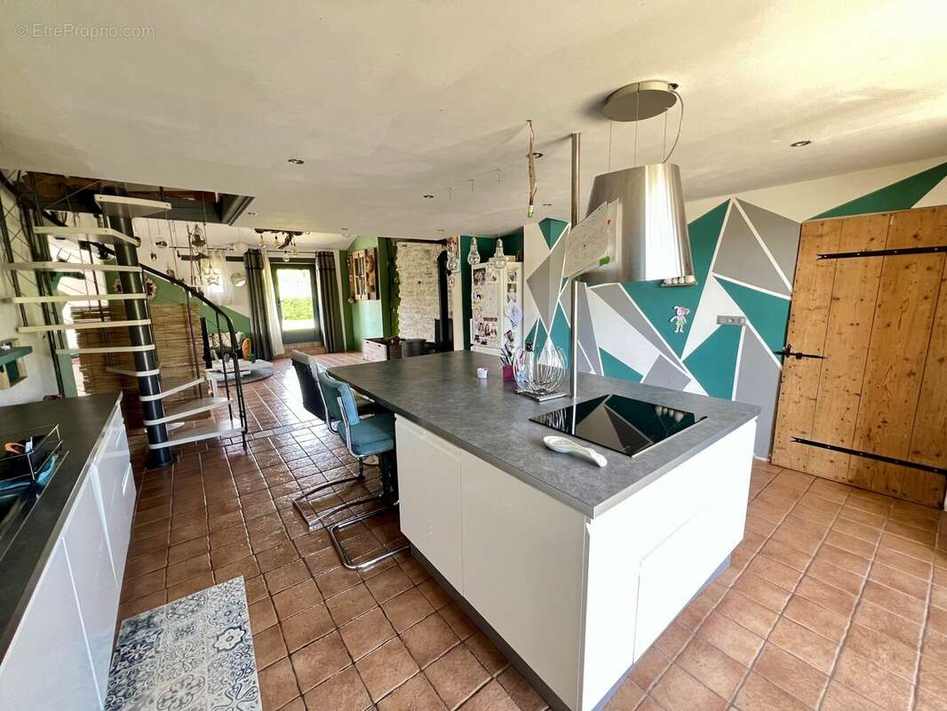 Maison à MONTPONT-EN-BRESSE