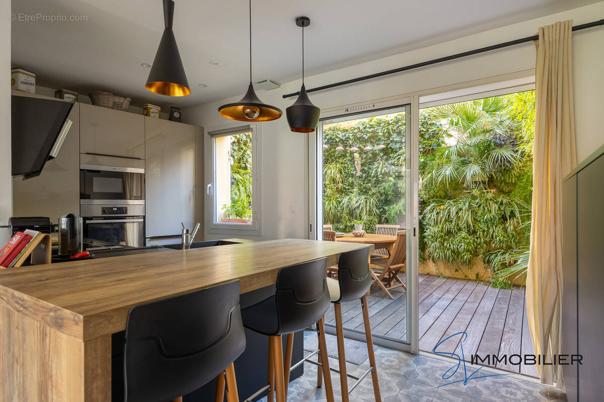 Maison à MARSEILLE-6E