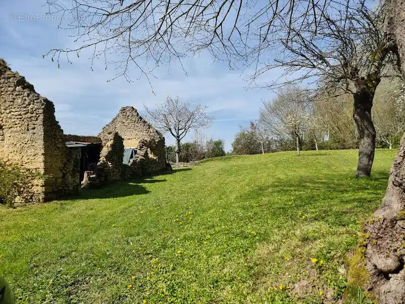 Maison à LE GUE-DE-LA-CHAINE