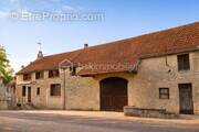 Maison à PRECY-LE-SEC