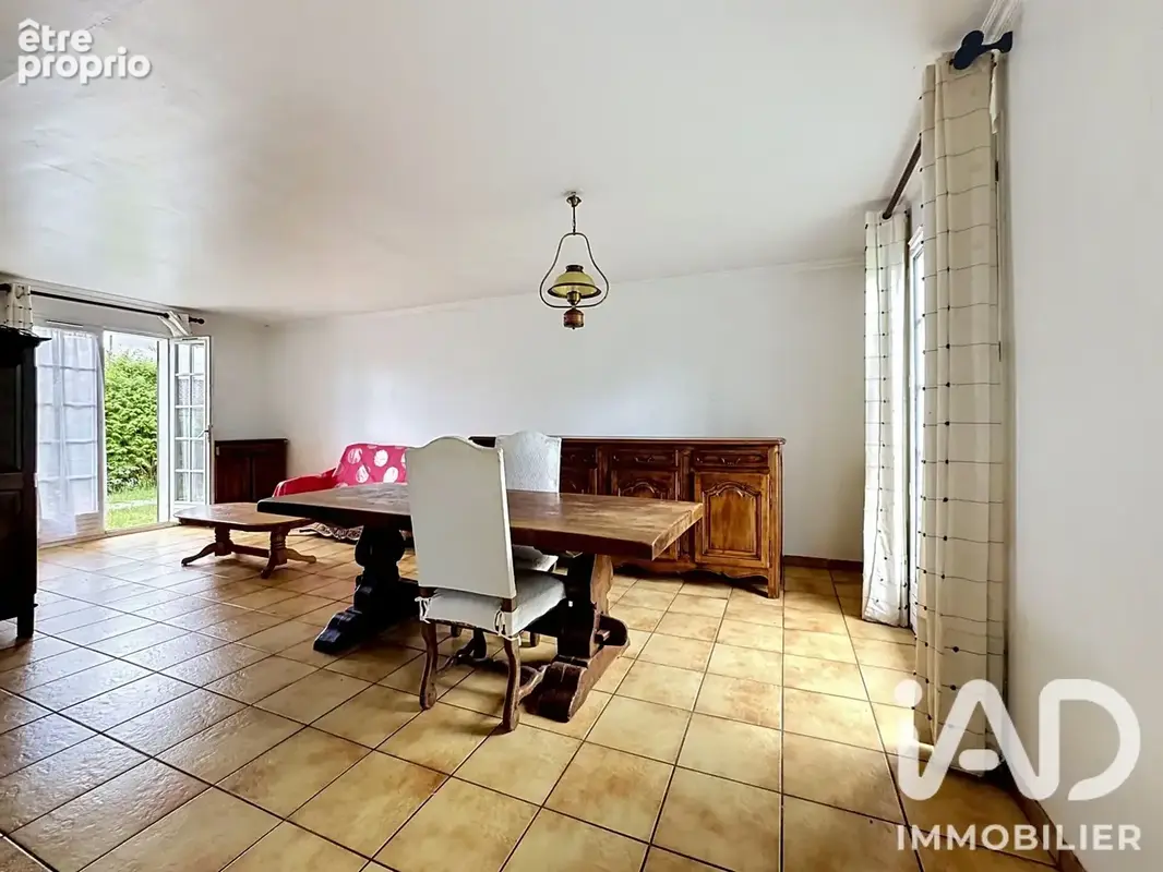 Photo 1 - Maison à CANTELEU