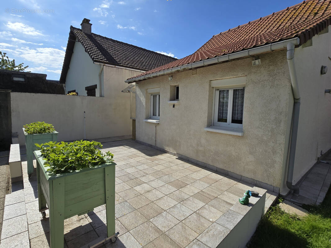 Maison à FRIVILLE-ESCARBOTIN