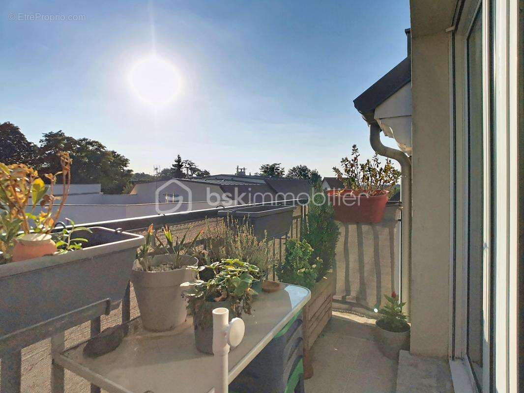  Le cocon idéal à Coupvray : dernier étage, balcon, double parking et sérénité garantie !  - photo 10