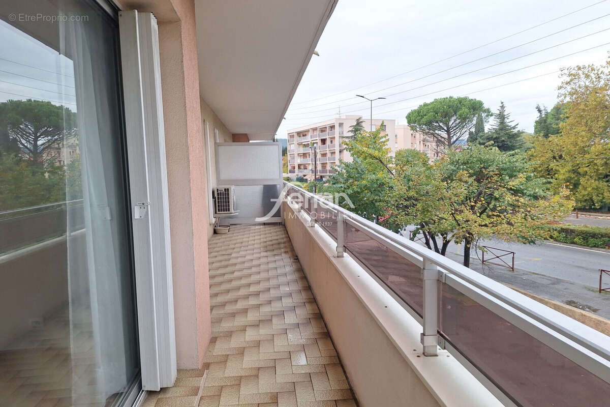 Appartement à DRAGUIGNAN