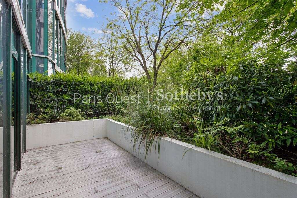 Appartement à LEVALLOIS-PERRET
